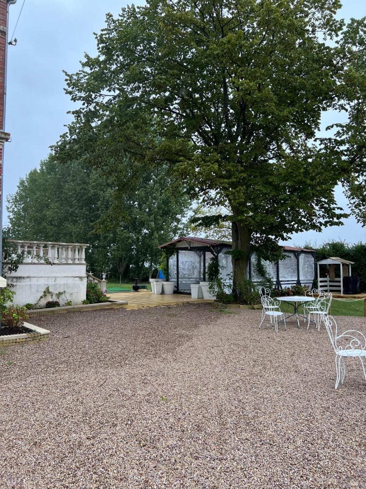Le Manoir De La Baronnie Villa Norrey-en-Auge Bagian luar foto