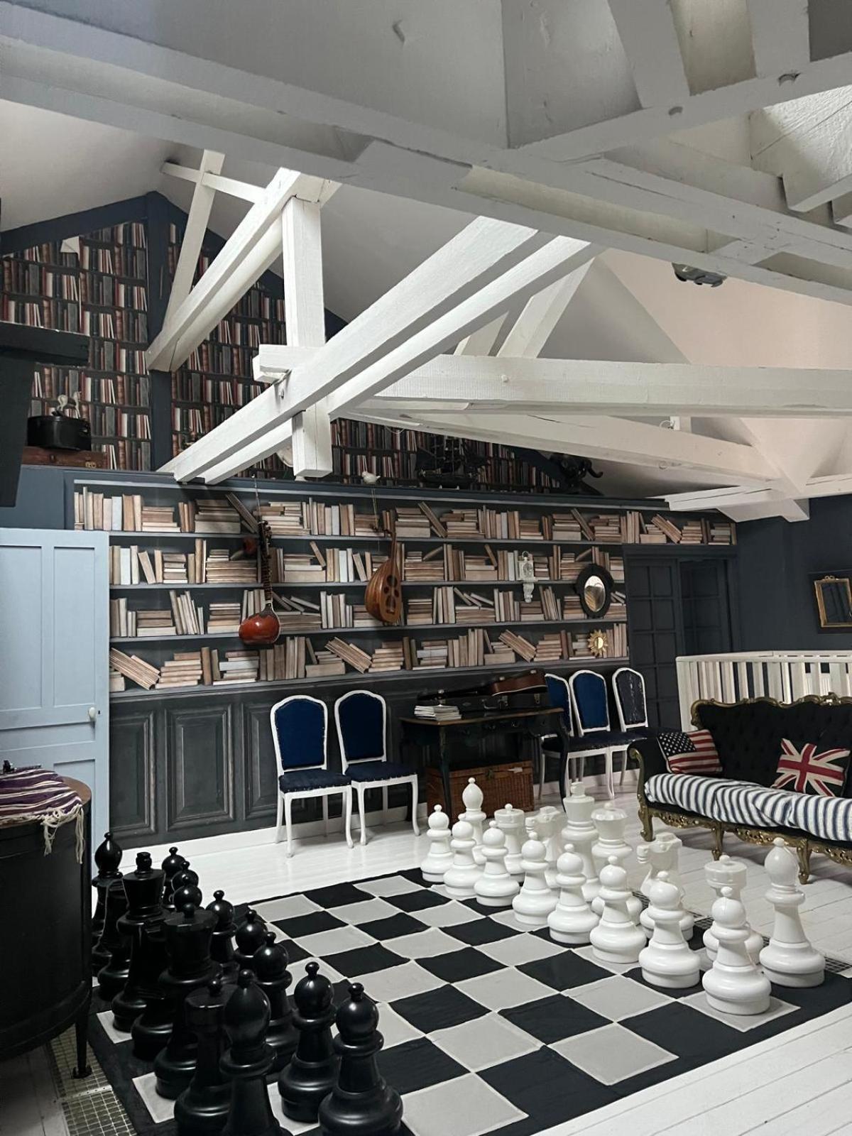 Le Manoir De La Baronnie Villa Norrey-en-Auge Bagian luar foto