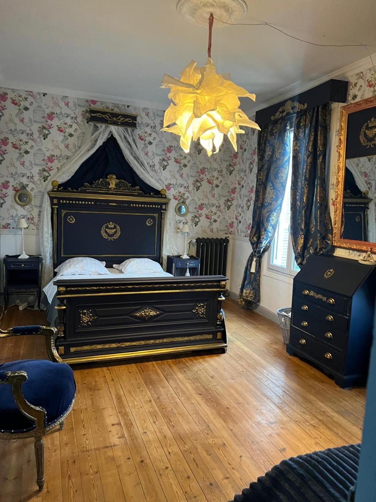 Le Manoir De La Baronnie Villa Norrey-en-Auge Bagian luar foto