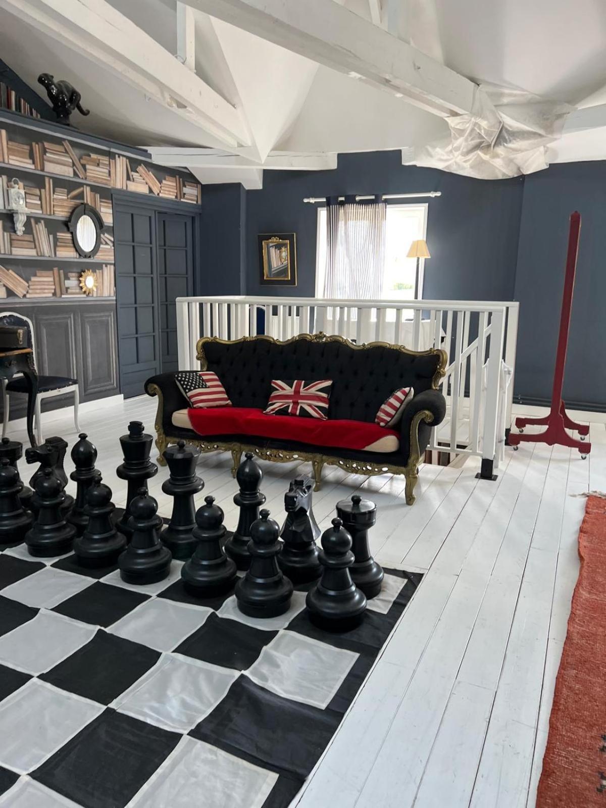 Le Manoir De La Baronnie Villa Norrey-en-Auge Bagian luar foto